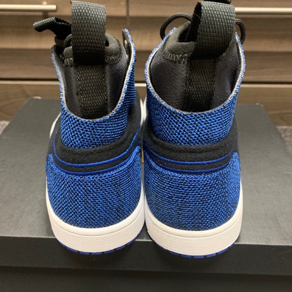 Jordan Air Retro Ultra Black-White - Picture 6 of 7